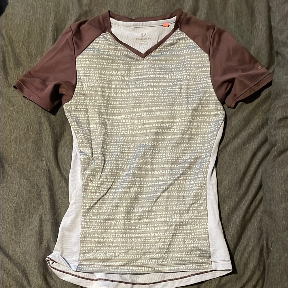 Woman’s Pearl Izumi MTB jersey